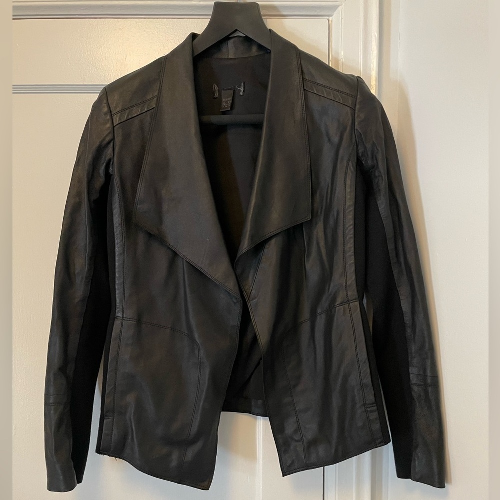 🕺 VINTAGE Daniel Women's Black Leather Jacket